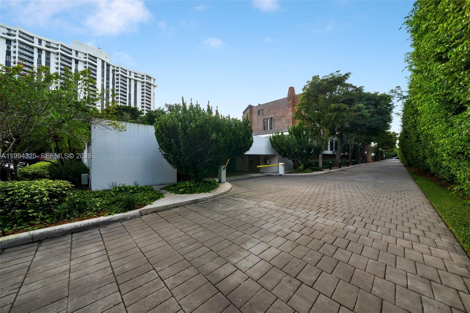 1000 Quayside Terrace