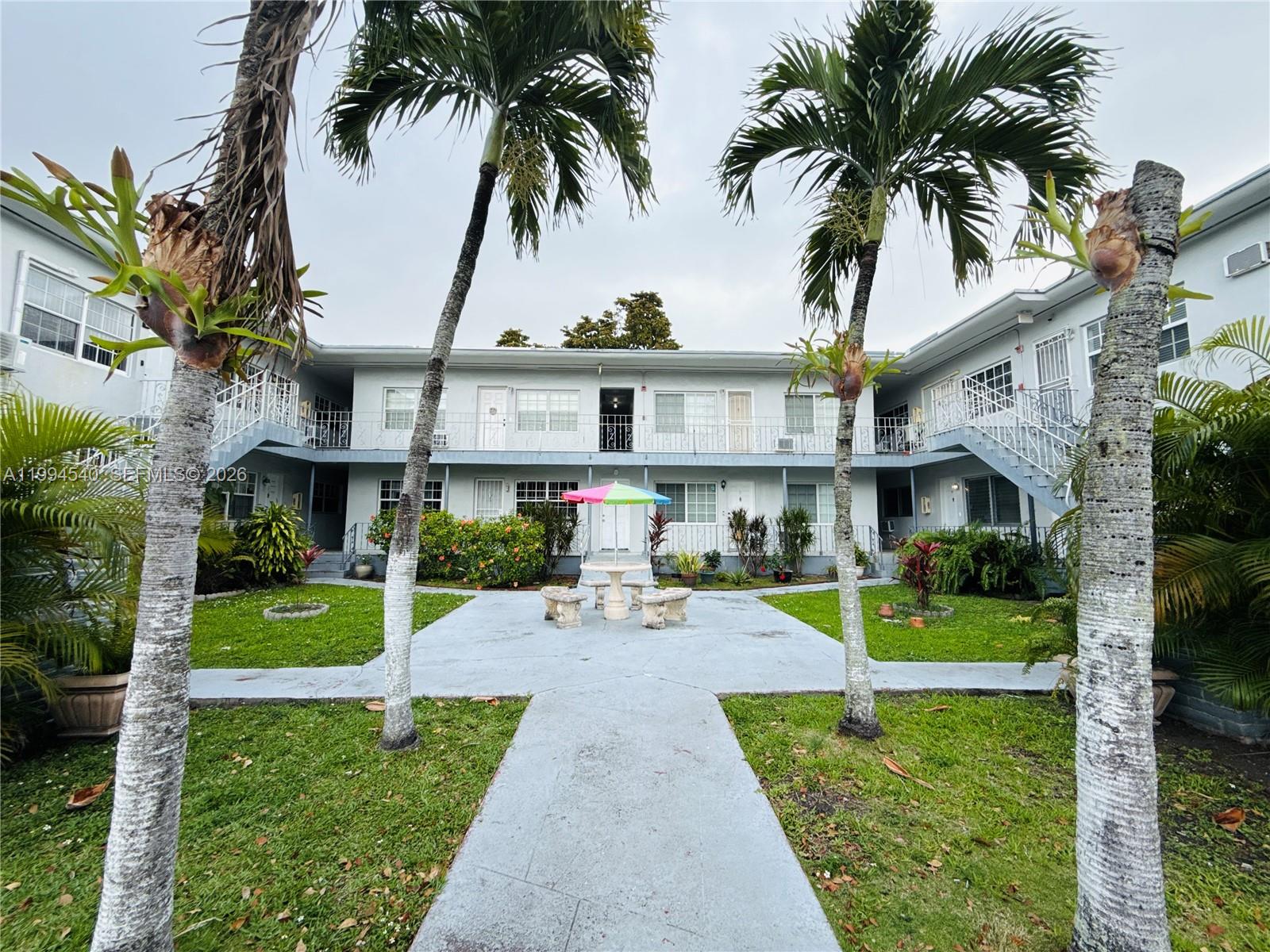 555 SW 16th Avenue