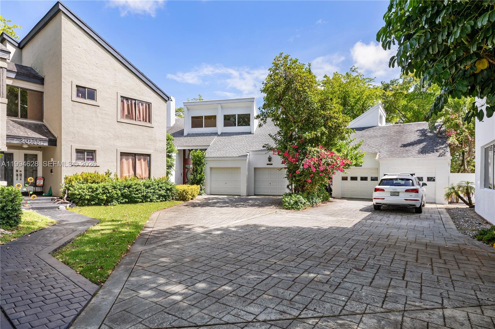 20251 W Oak Haven Circle