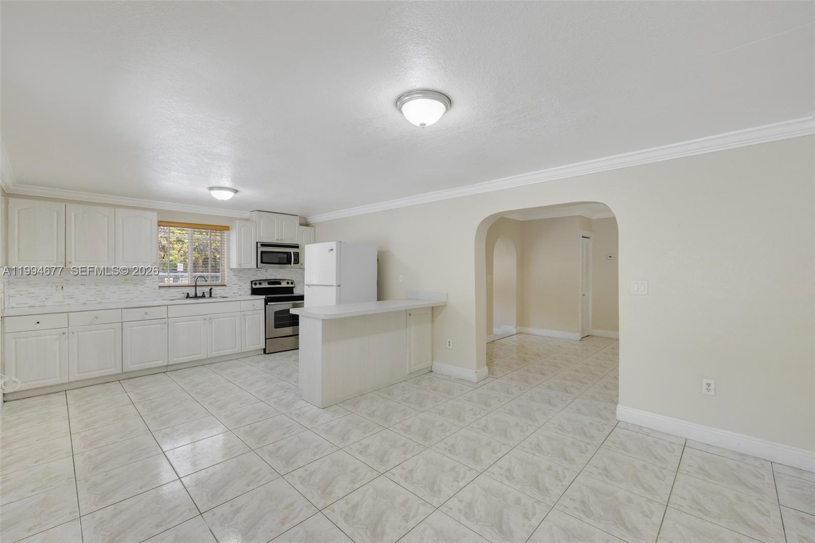 674 W 23rd Street