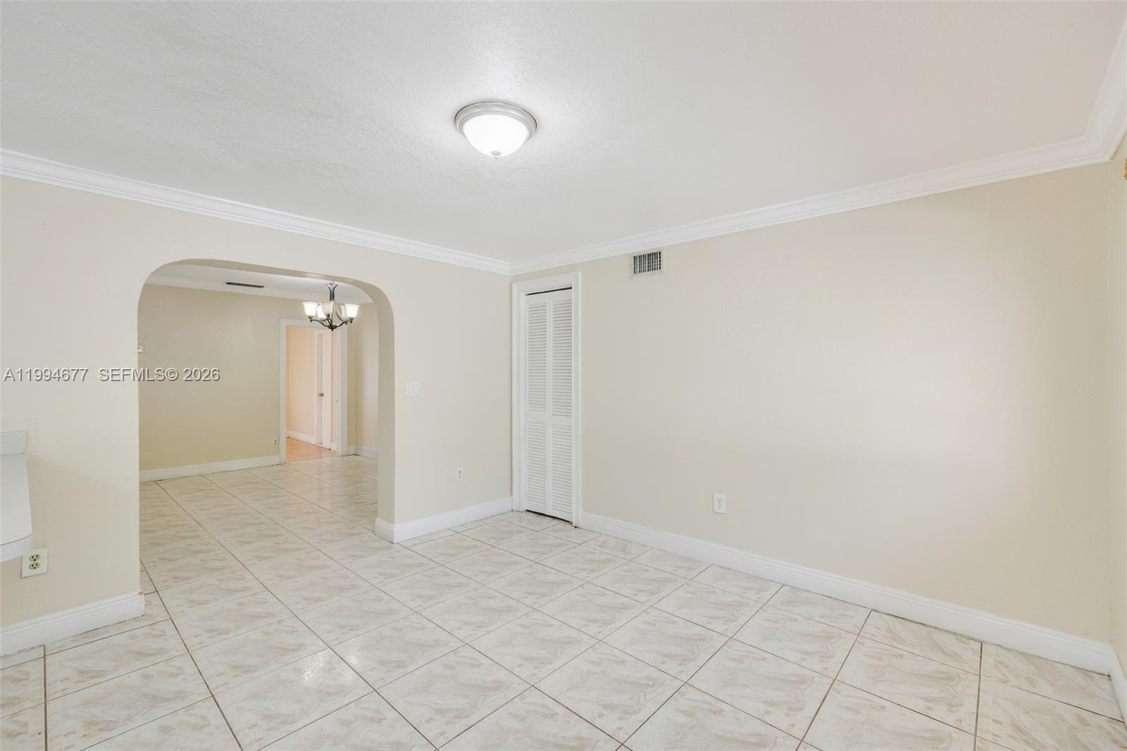 674 W 23rd Street