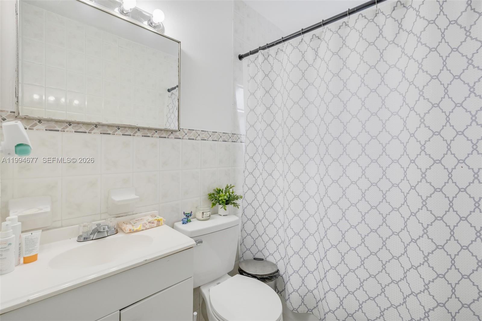 674 W 23rd Street