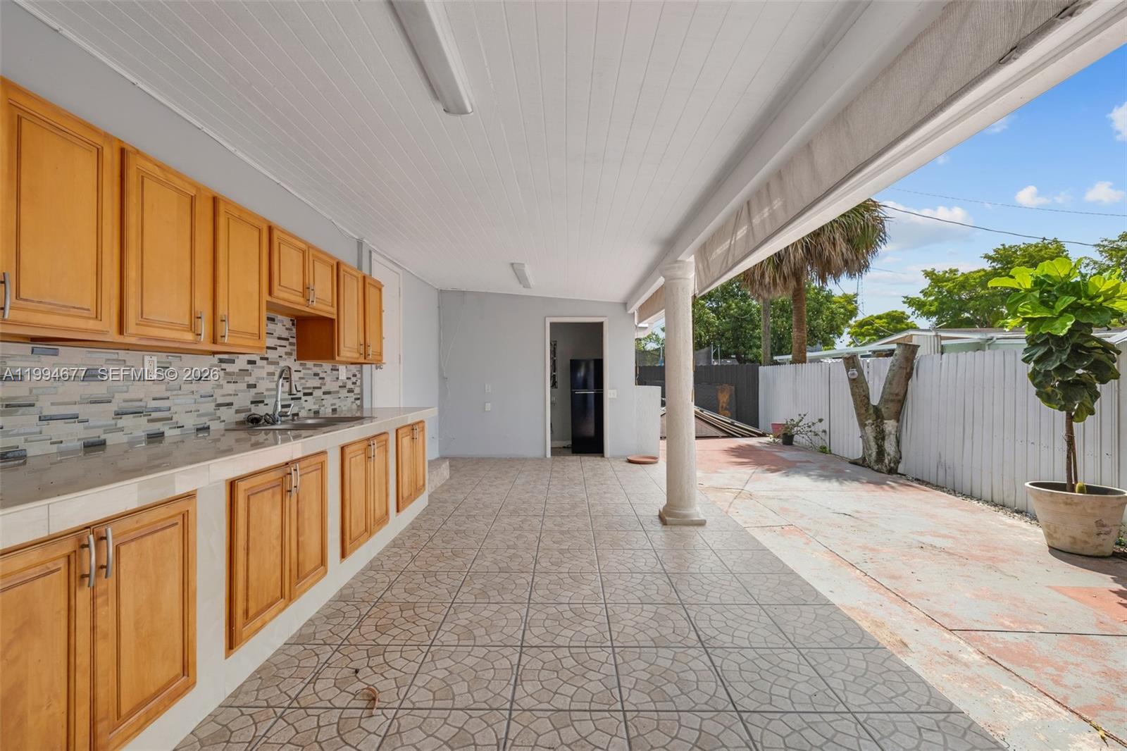 674 W 23rd Street