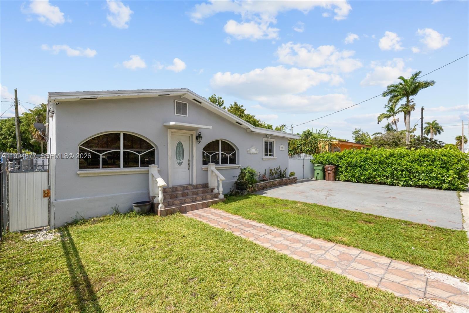 674 W 23rd Street