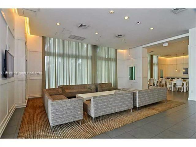 90 SW 3rd Street