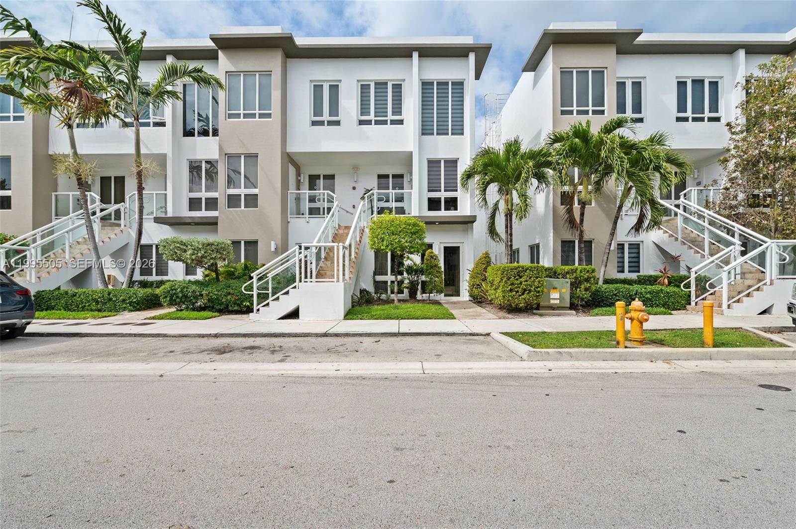 10305 NW 63rd Terrace