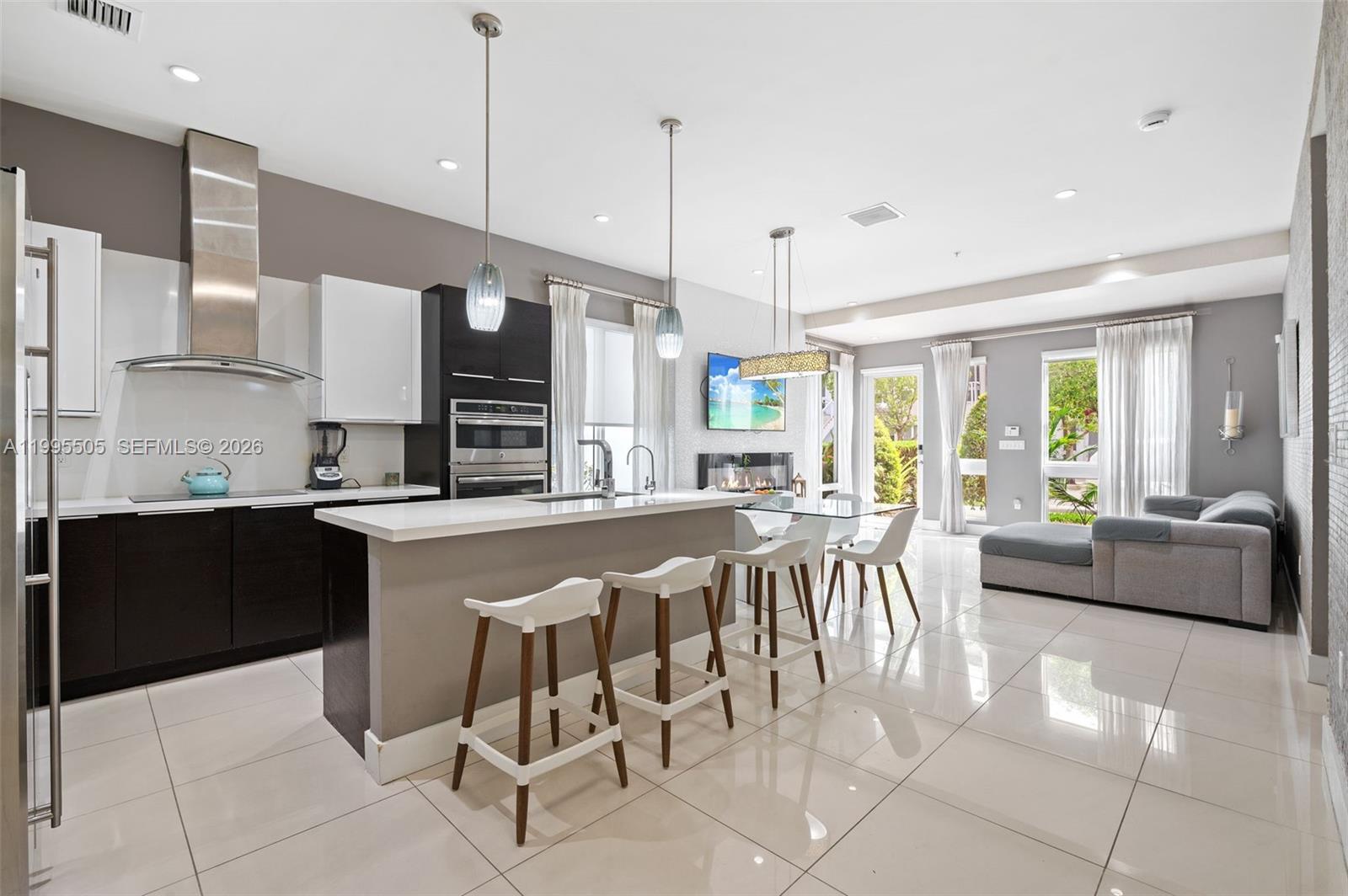 10305 NW 63rd Terrace