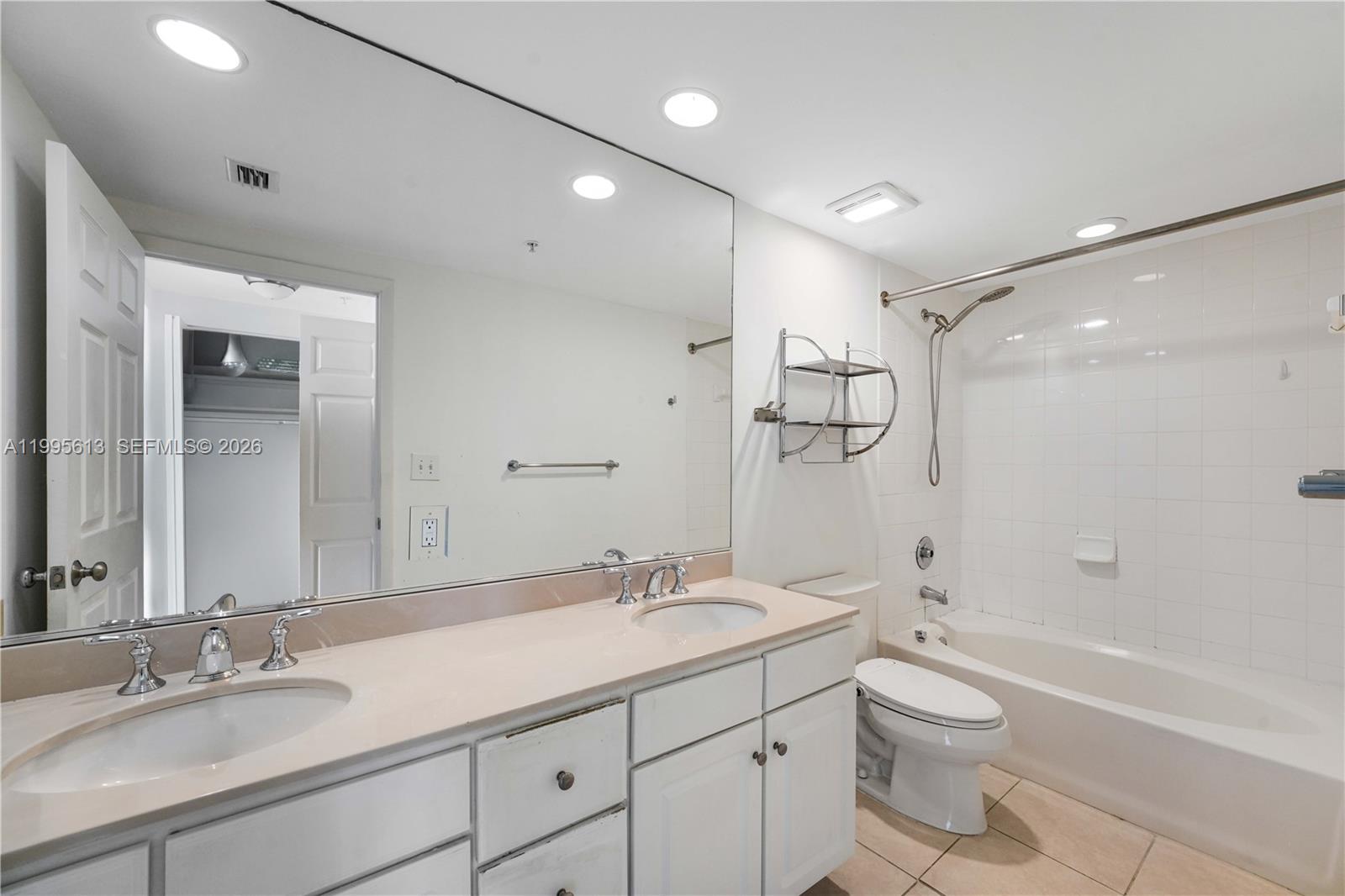 2000 N Bayshore Drive