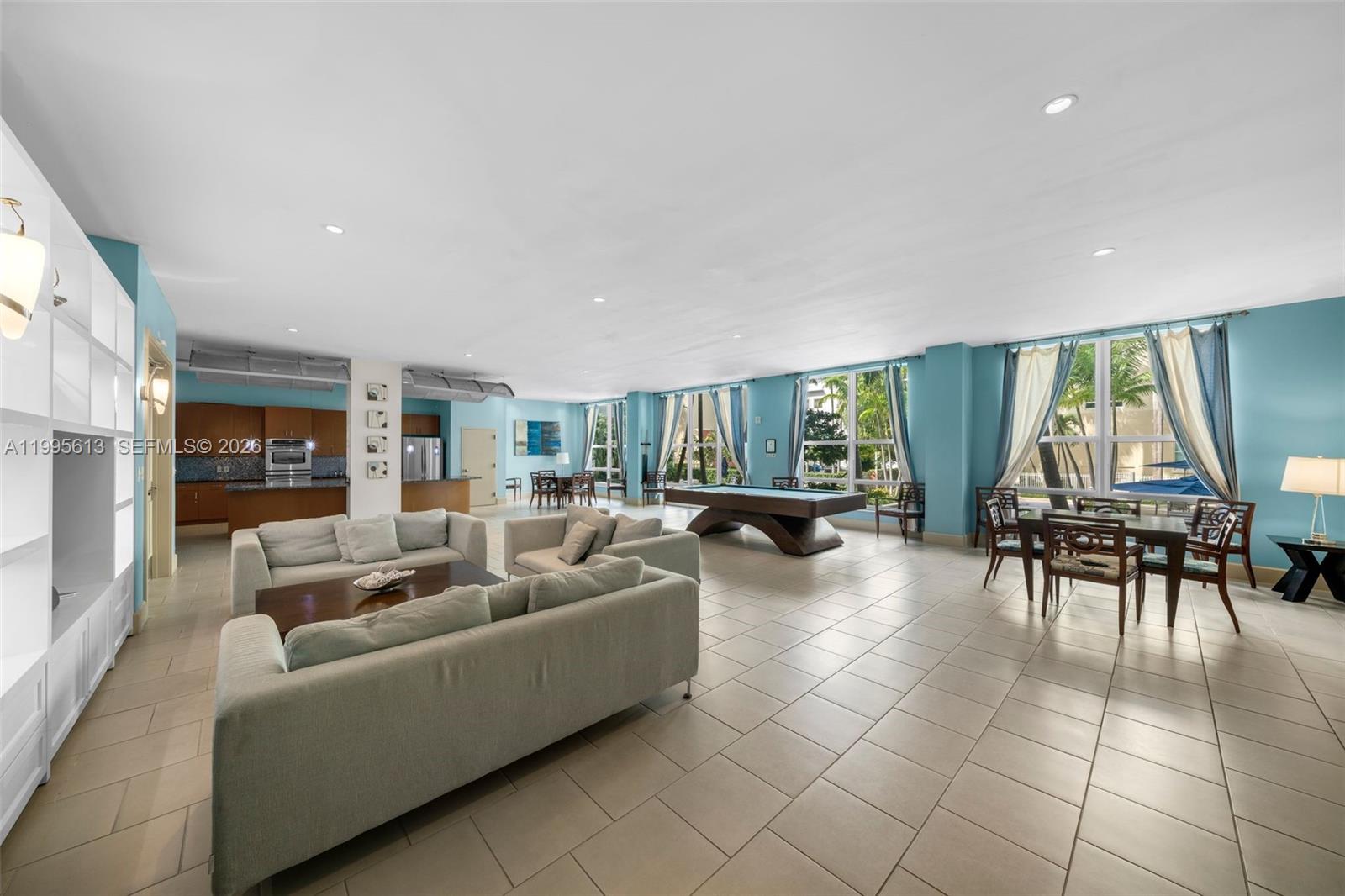 2000 N Bayshore Drive
