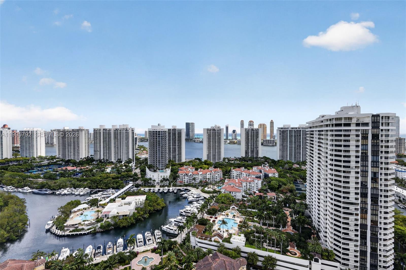 1000 Island Boulevard