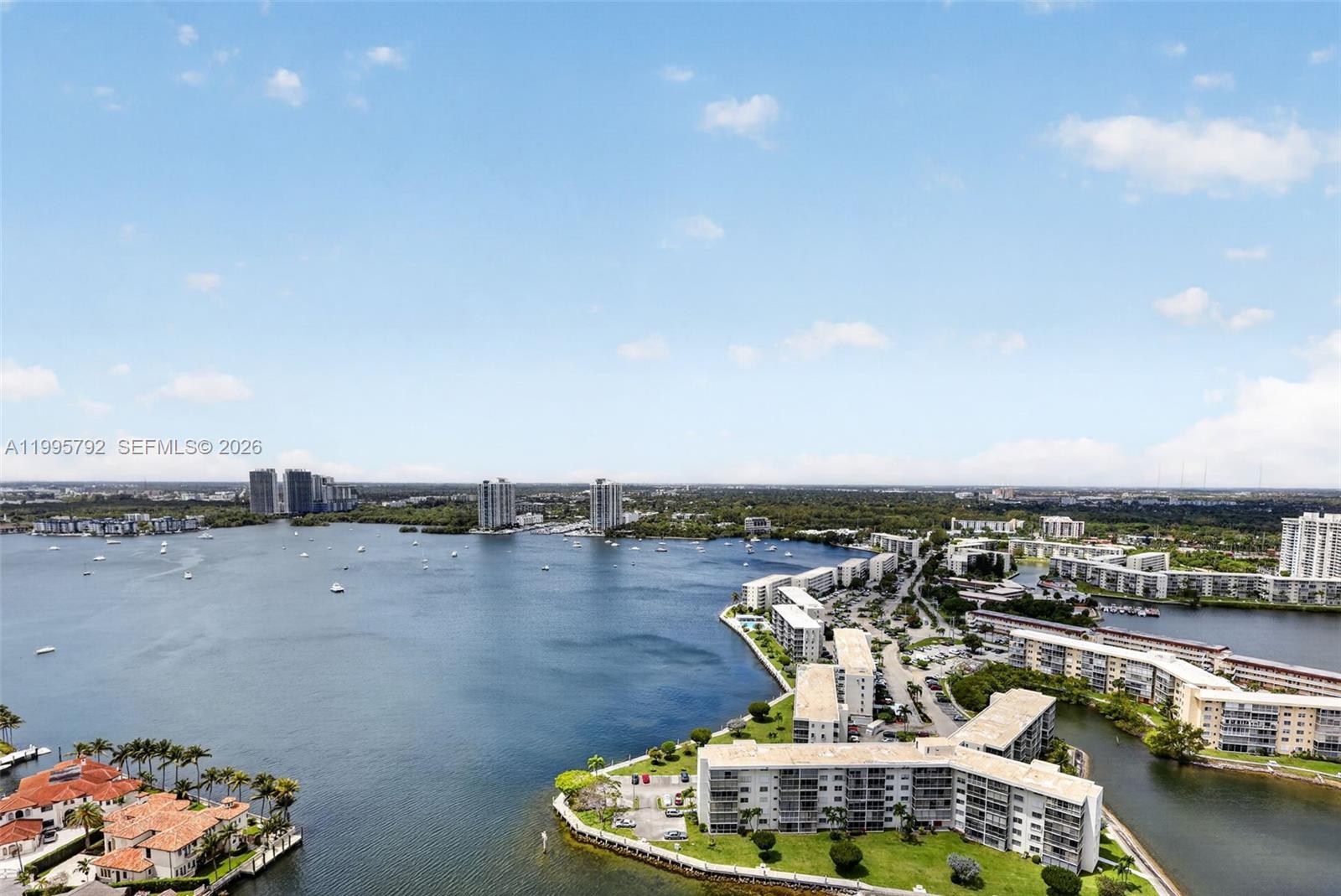 1000 Island Boulevard