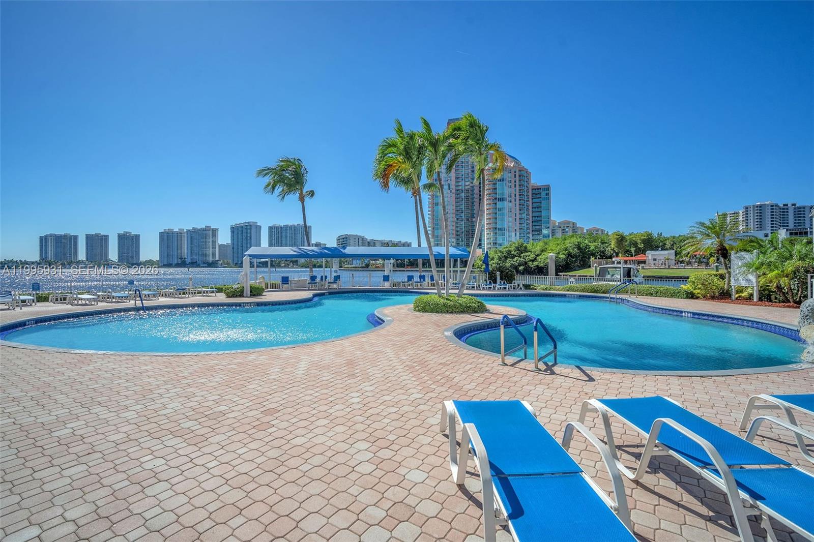 3500 Mystic Pointe Drive