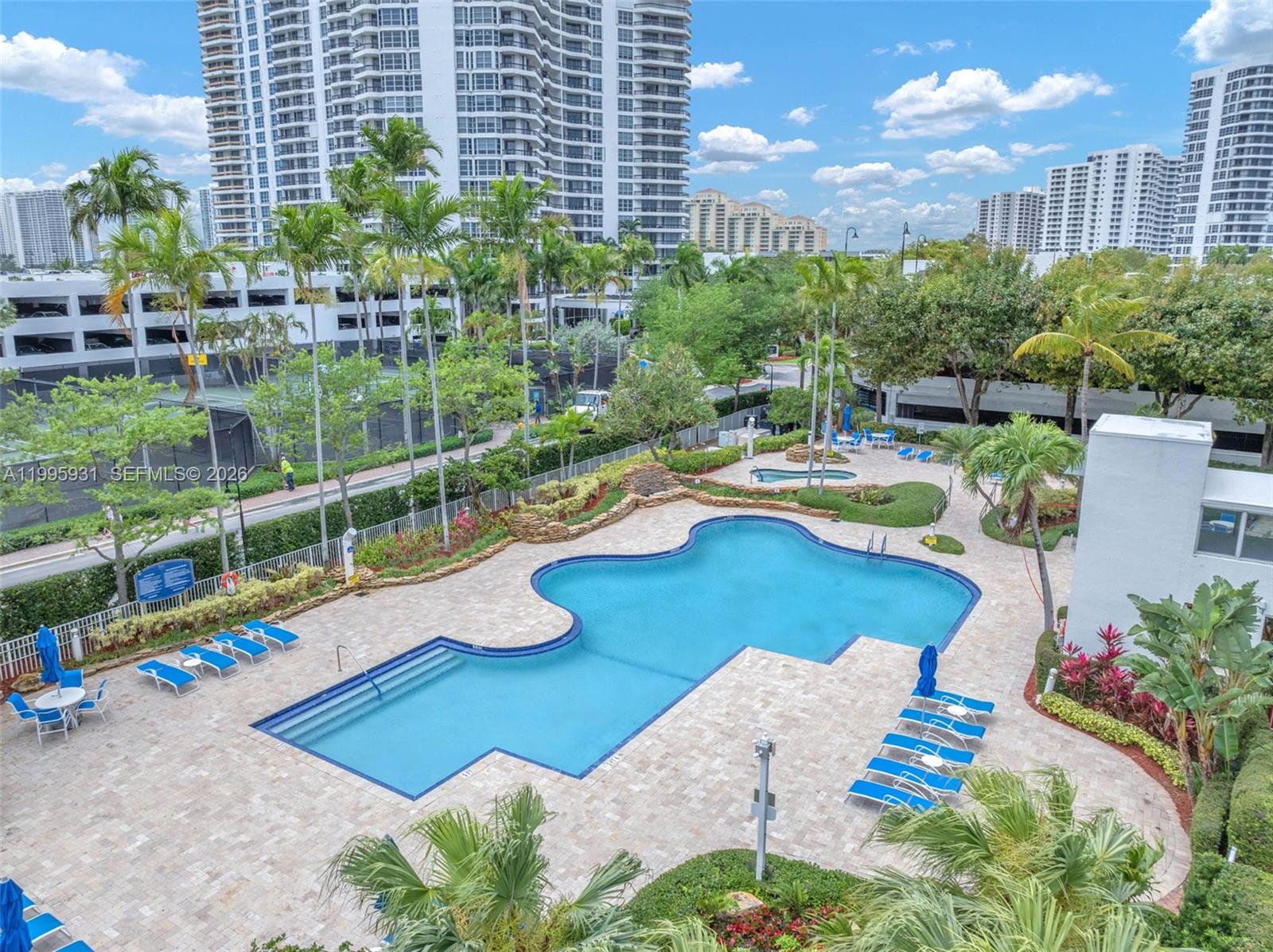 3500 Mystic Pointe Drive
