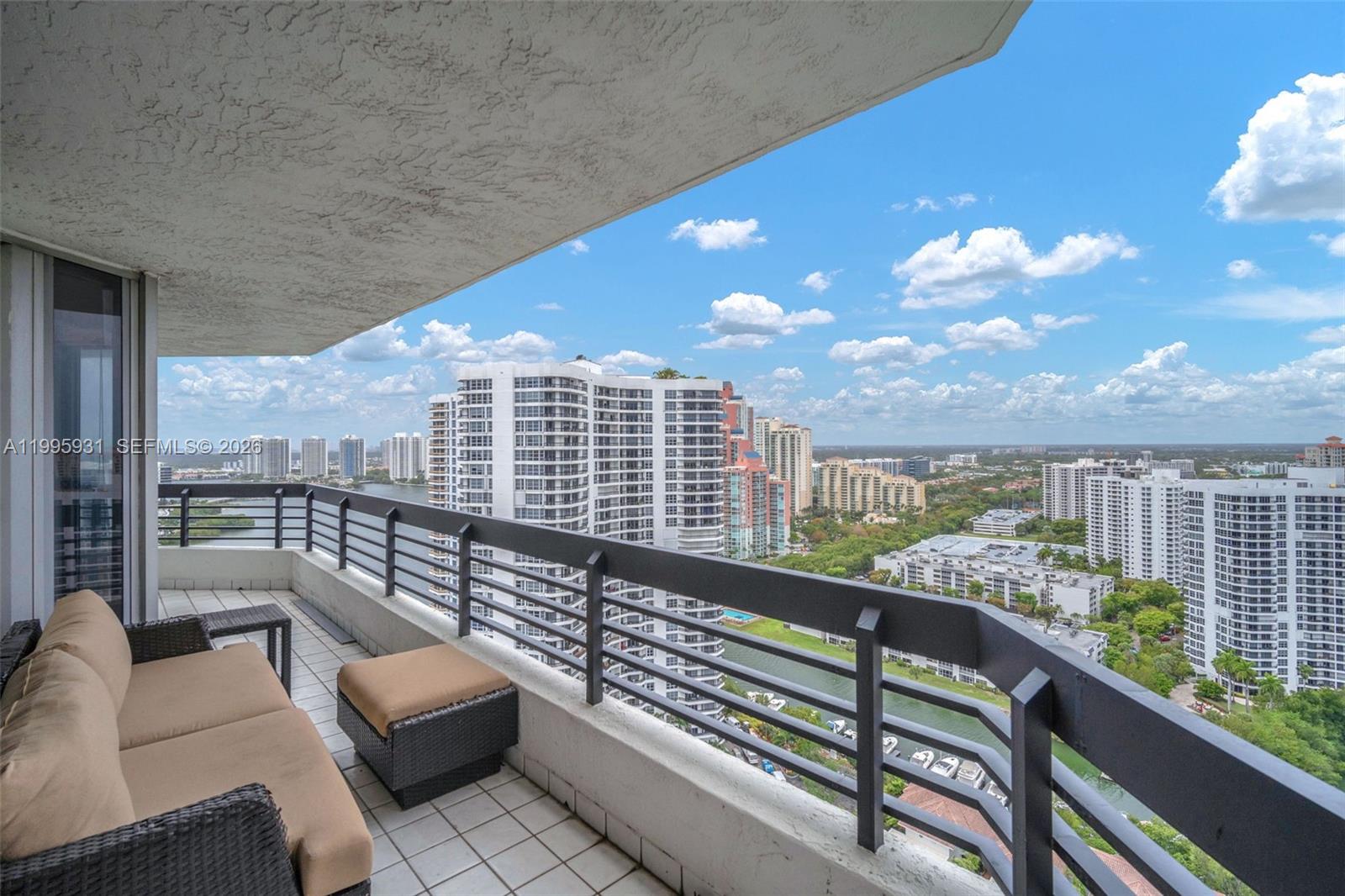 3500 Mystic Pointe Drive