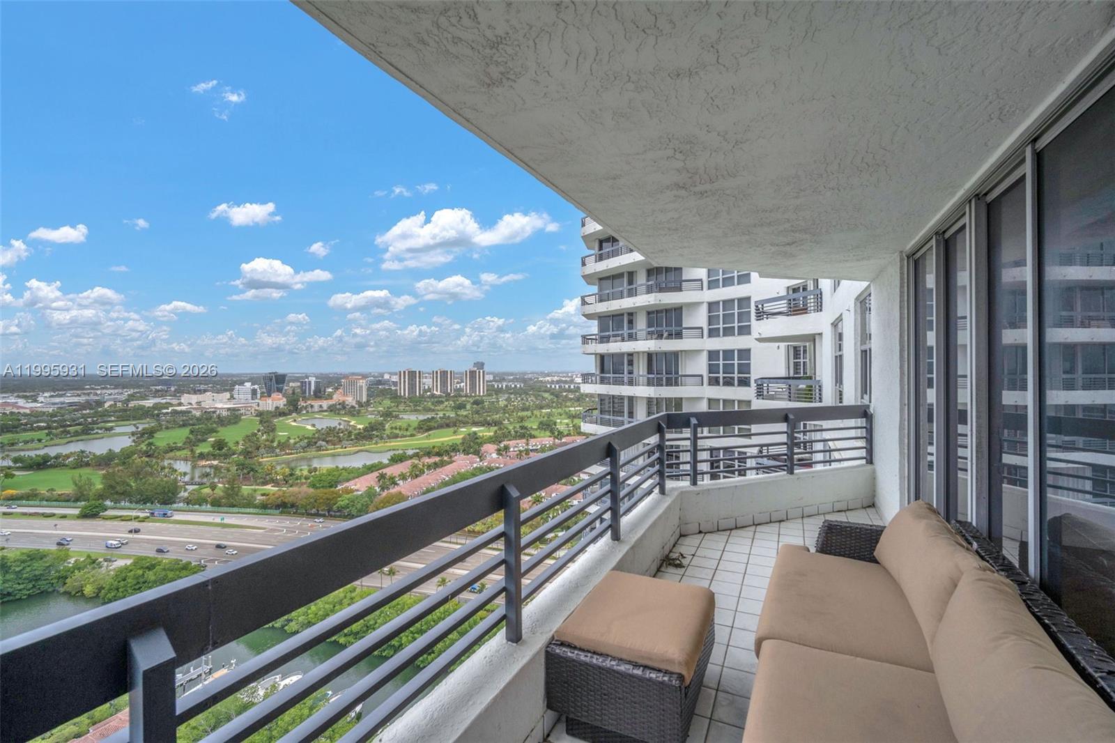3500 Mystic Pointe Drive
