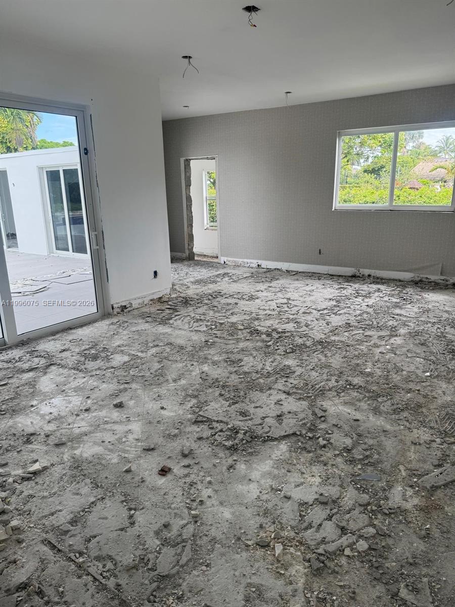 290 NW 125th Avenue