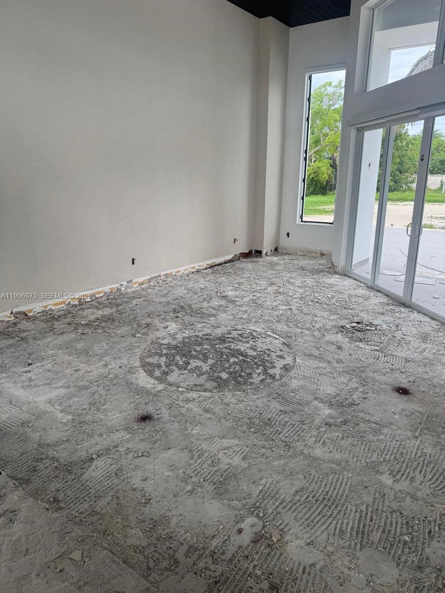 290 NW 125th Avenue