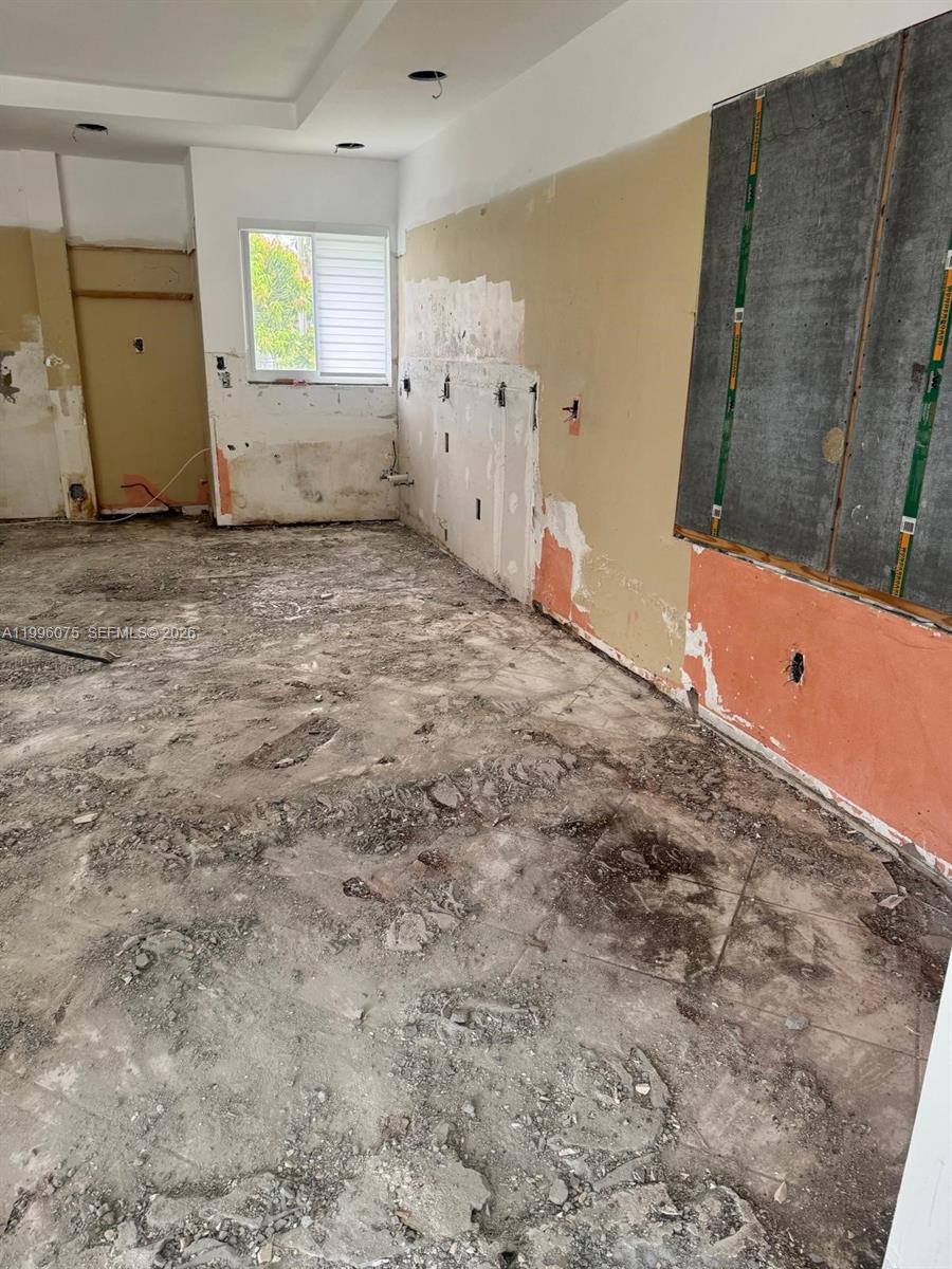 290 NW 125th Avenue