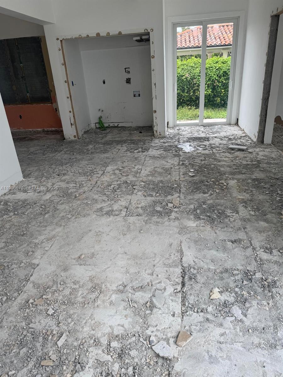 290 NW 125th Avenue