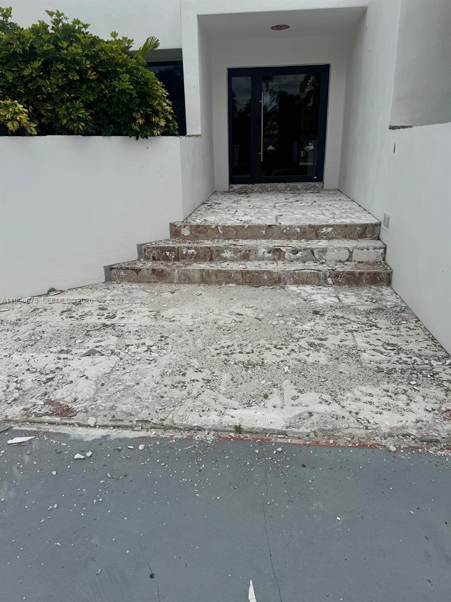 290 NW 125th Avenue