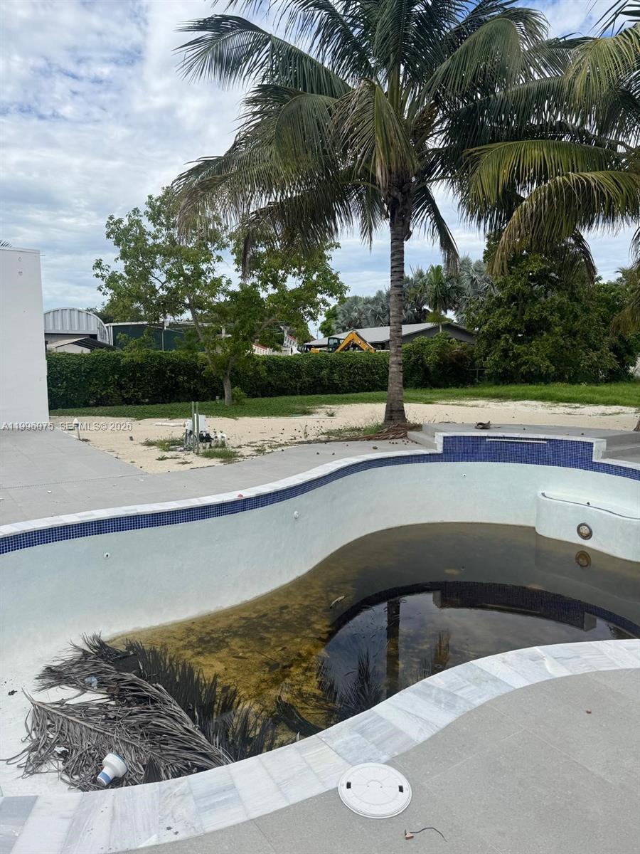 290 NW 125th Avenue