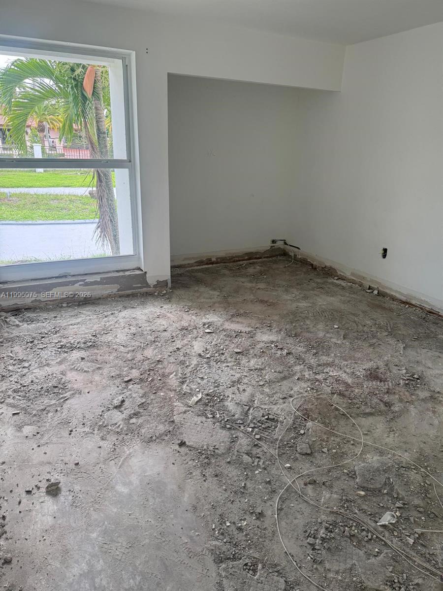 290 NW 125th Avenue