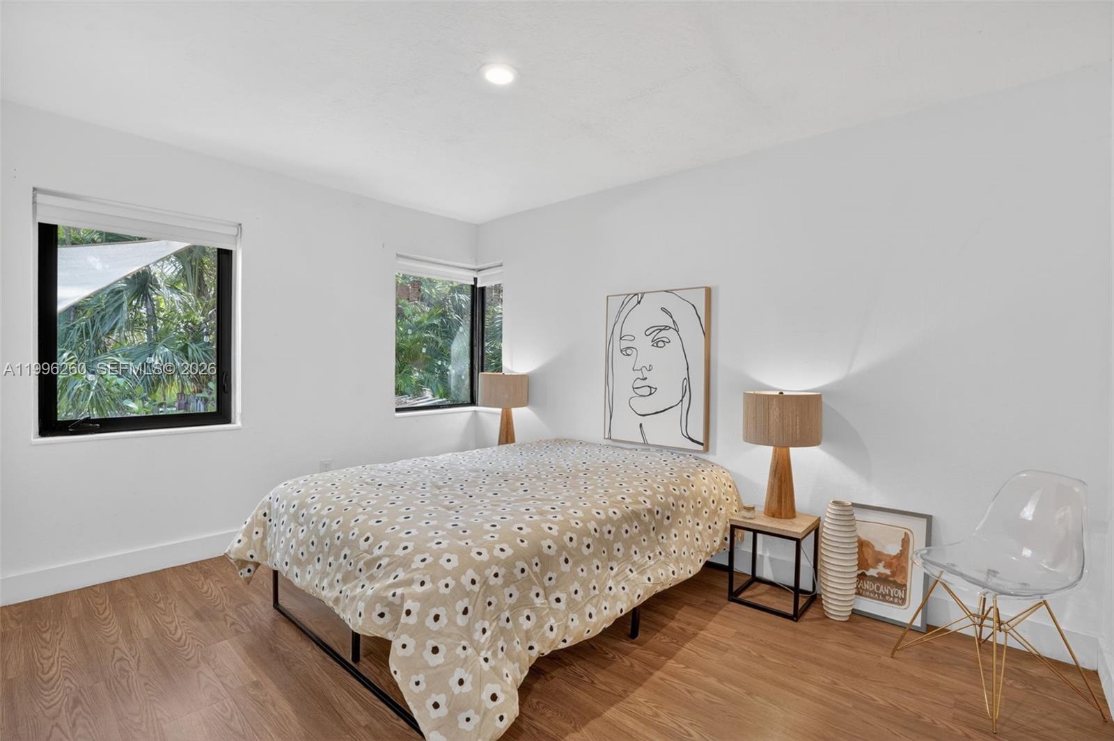 7811 NE 10th Court