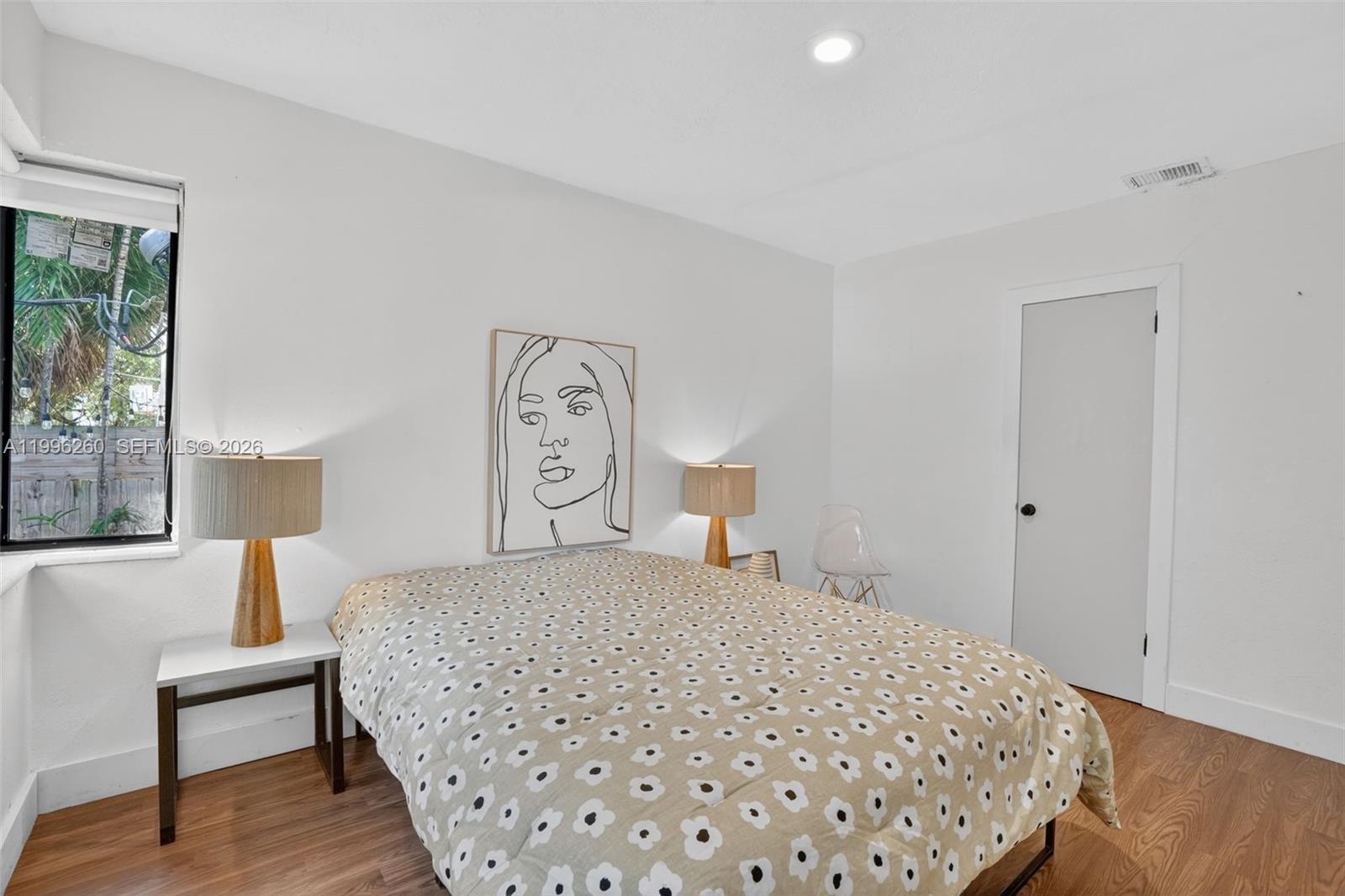7811 NE 10th Court