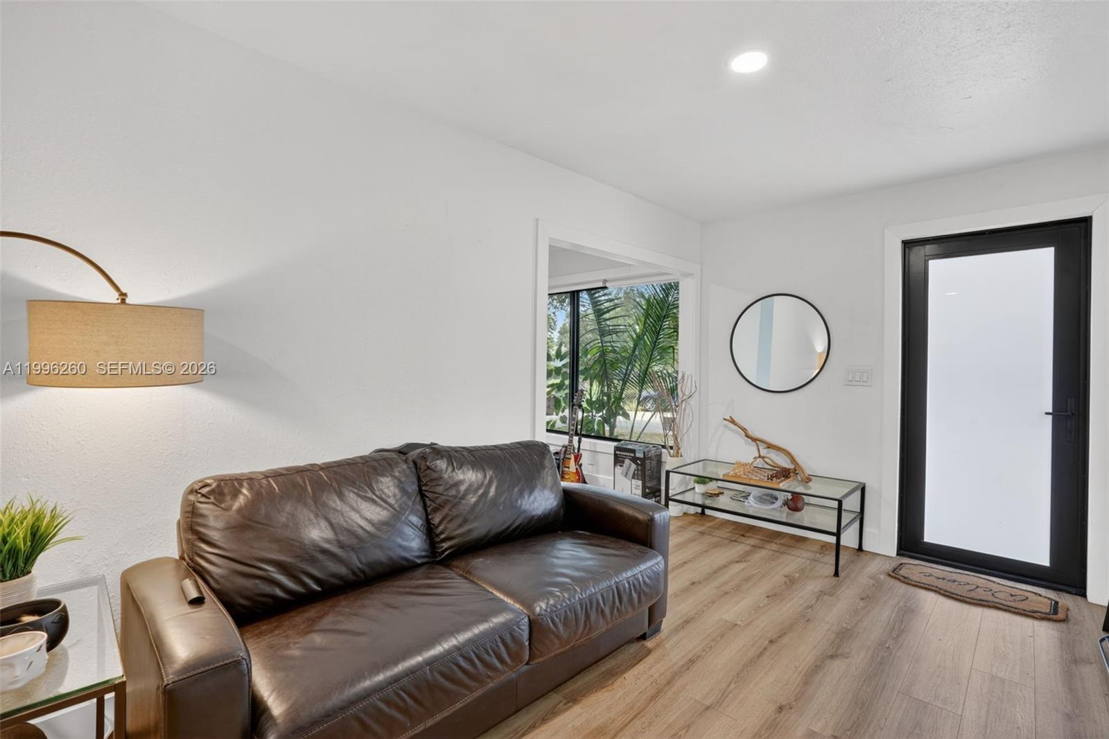 7811 NE 10th Court