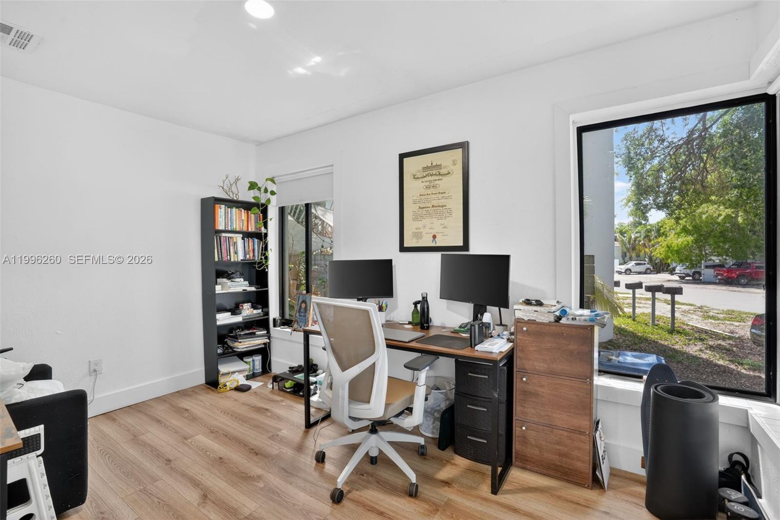 7811 NE 10th Court