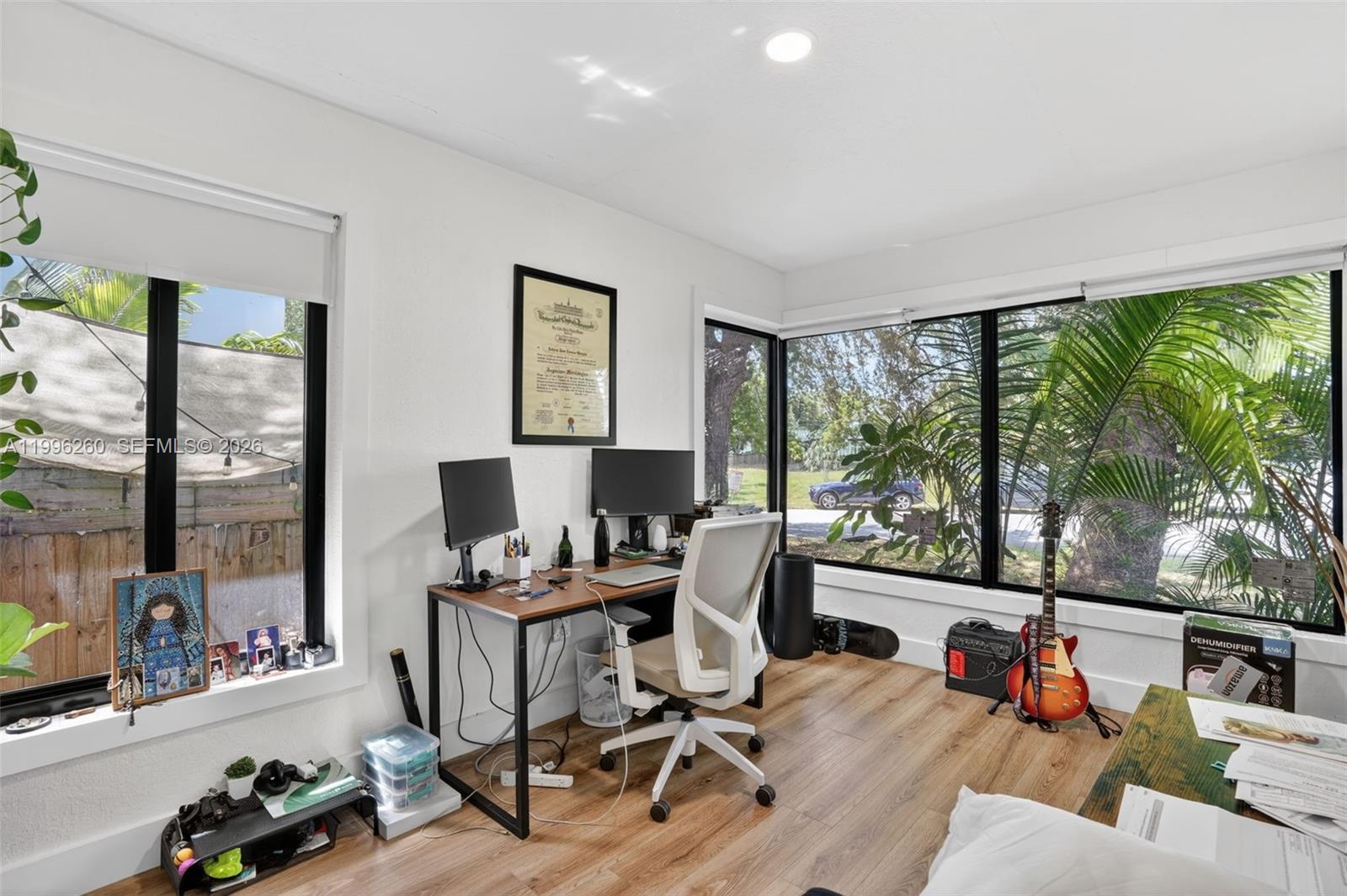 7811 NE 10th Court