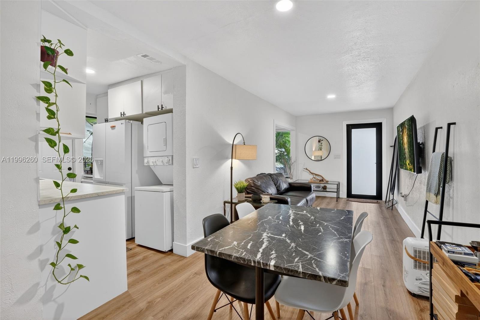 7811 NE 10th Court