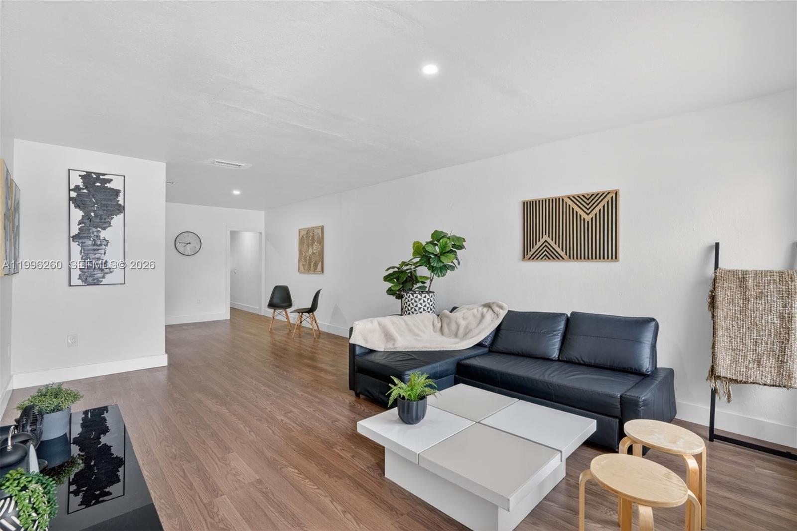 7811 NE 10th Court