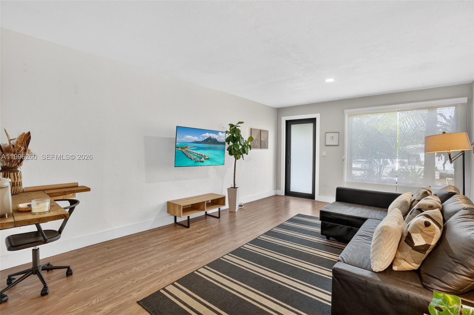 7811 NE 10th Court