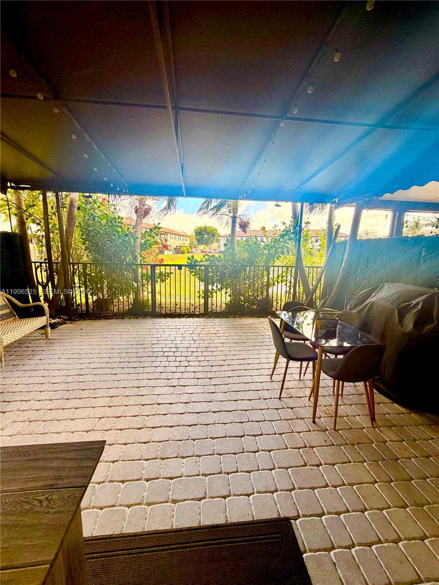 4237 SW 164th Path