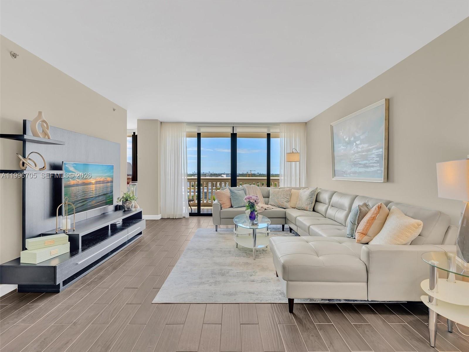 2000 Island Boulevard