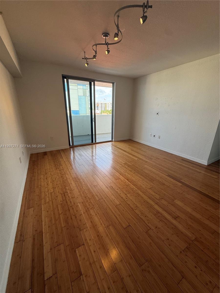36 NW 6th Avenue