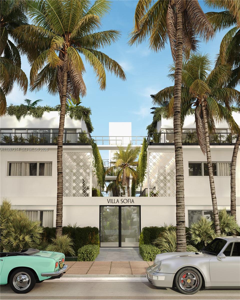 250 Collins Avenue