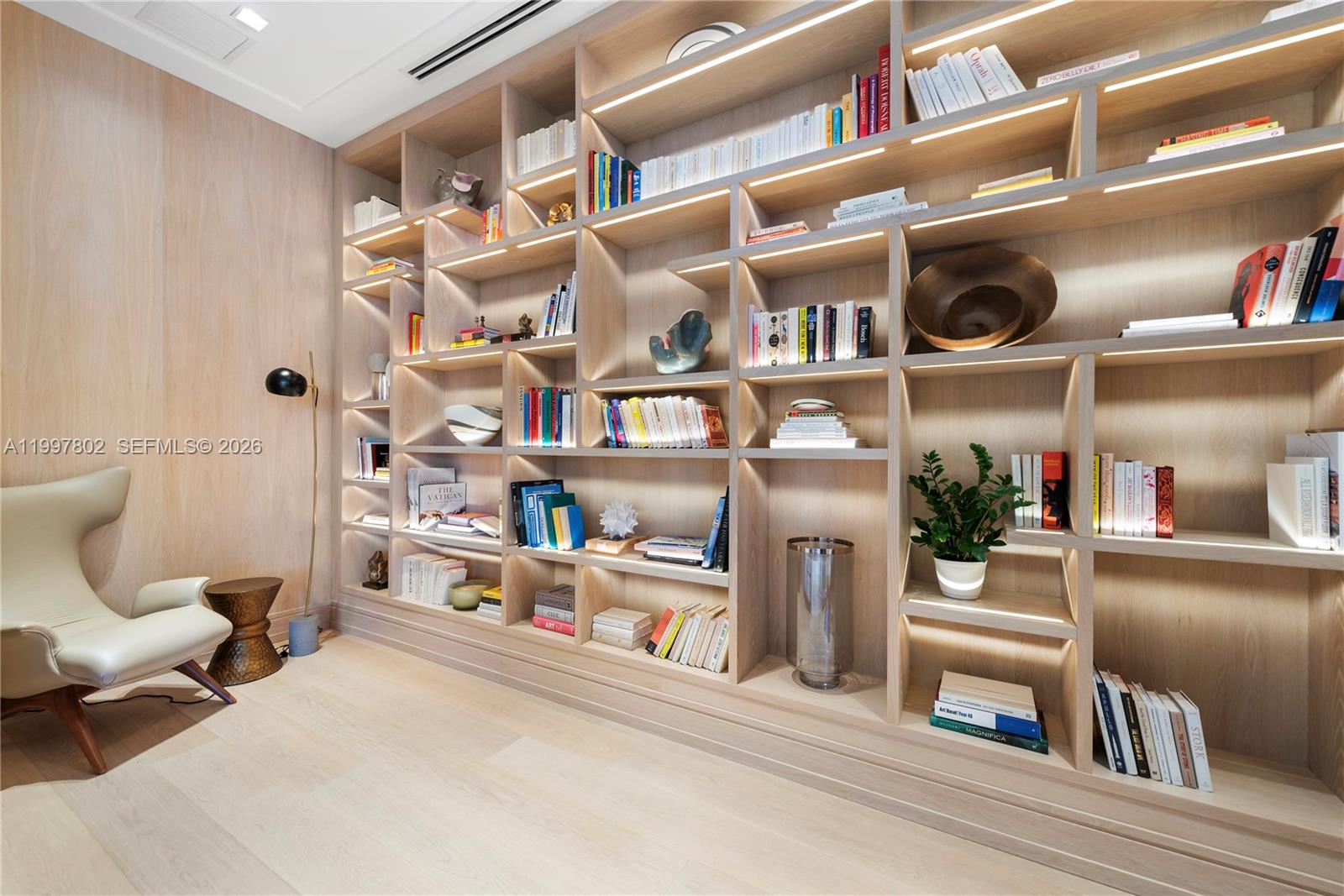 6882 Fisher Island Drive