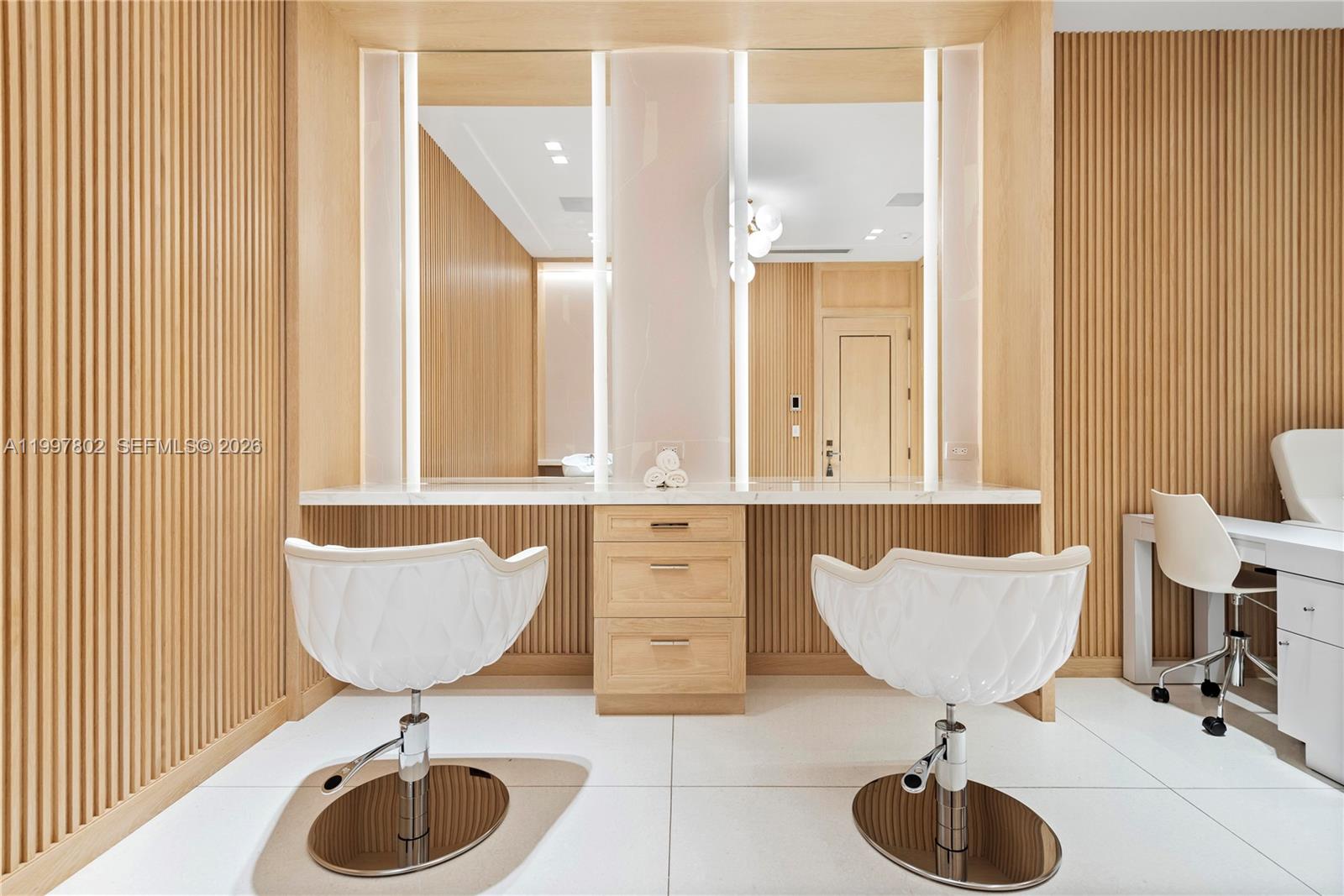 6882 Fisher Island Drive
