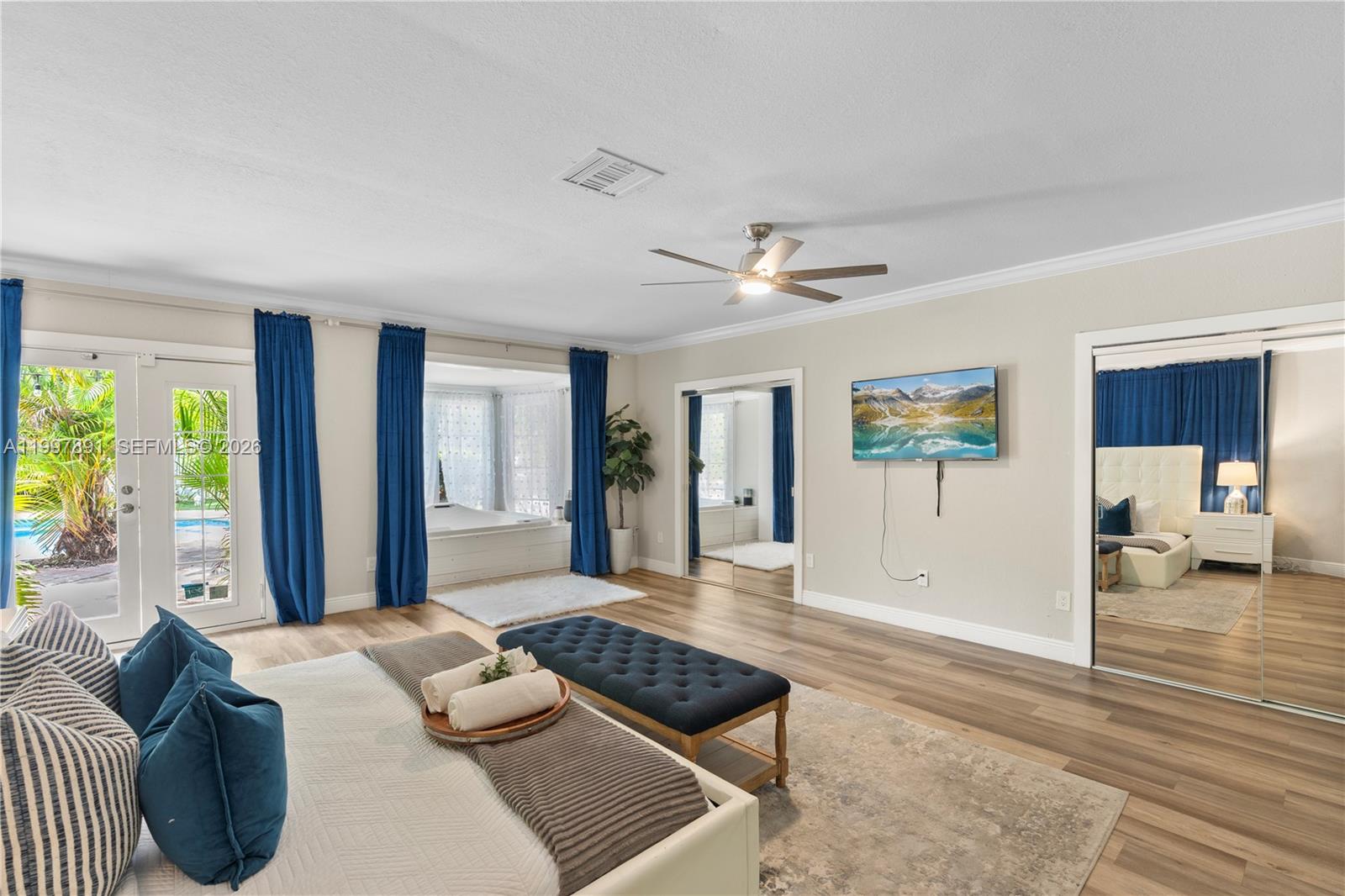 1652 NE 39th Street