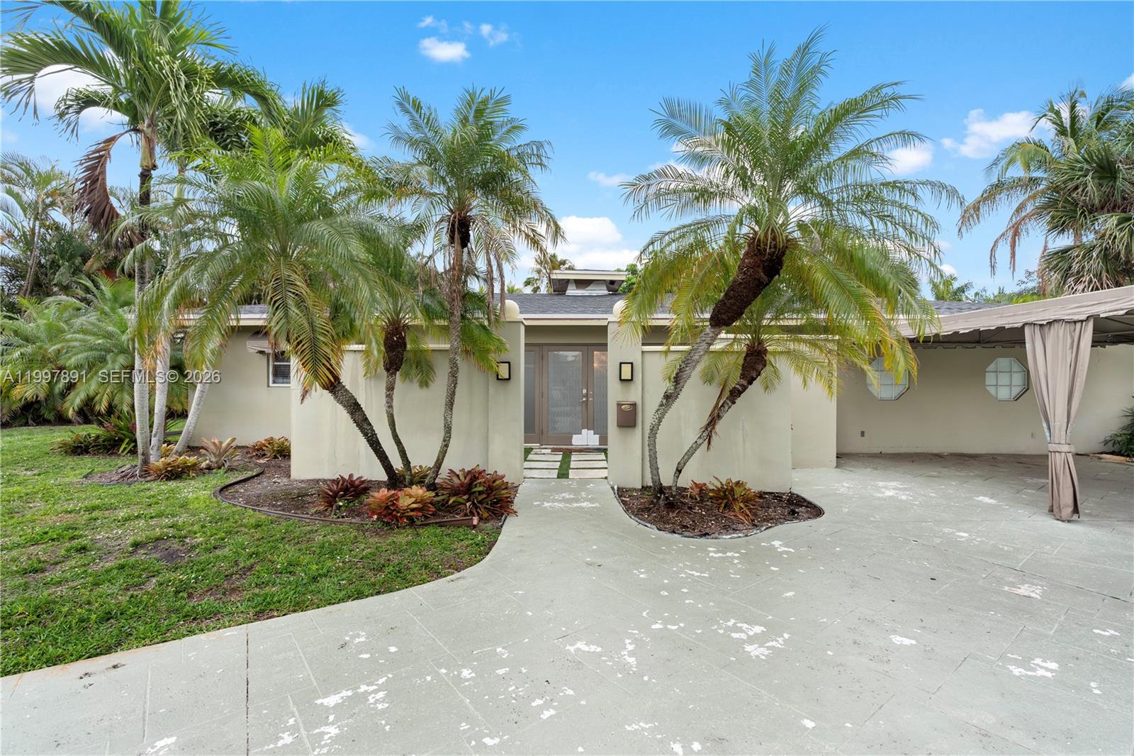 1652 NE 39th Street