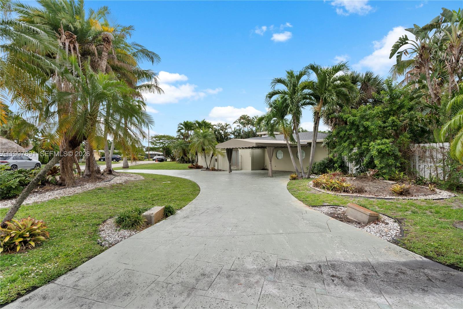 1652 NE 39th Street