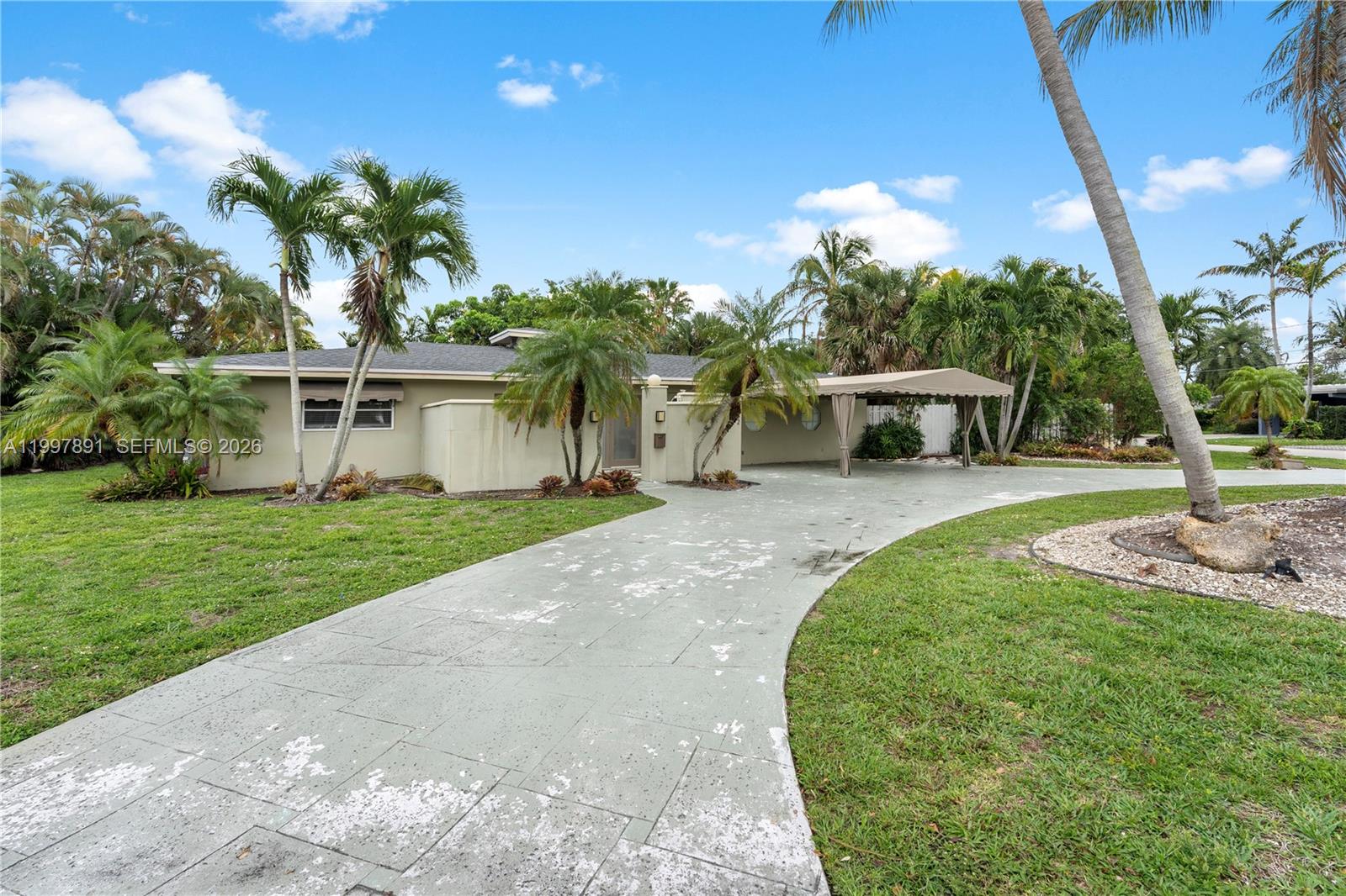 1652 NE 39th Street