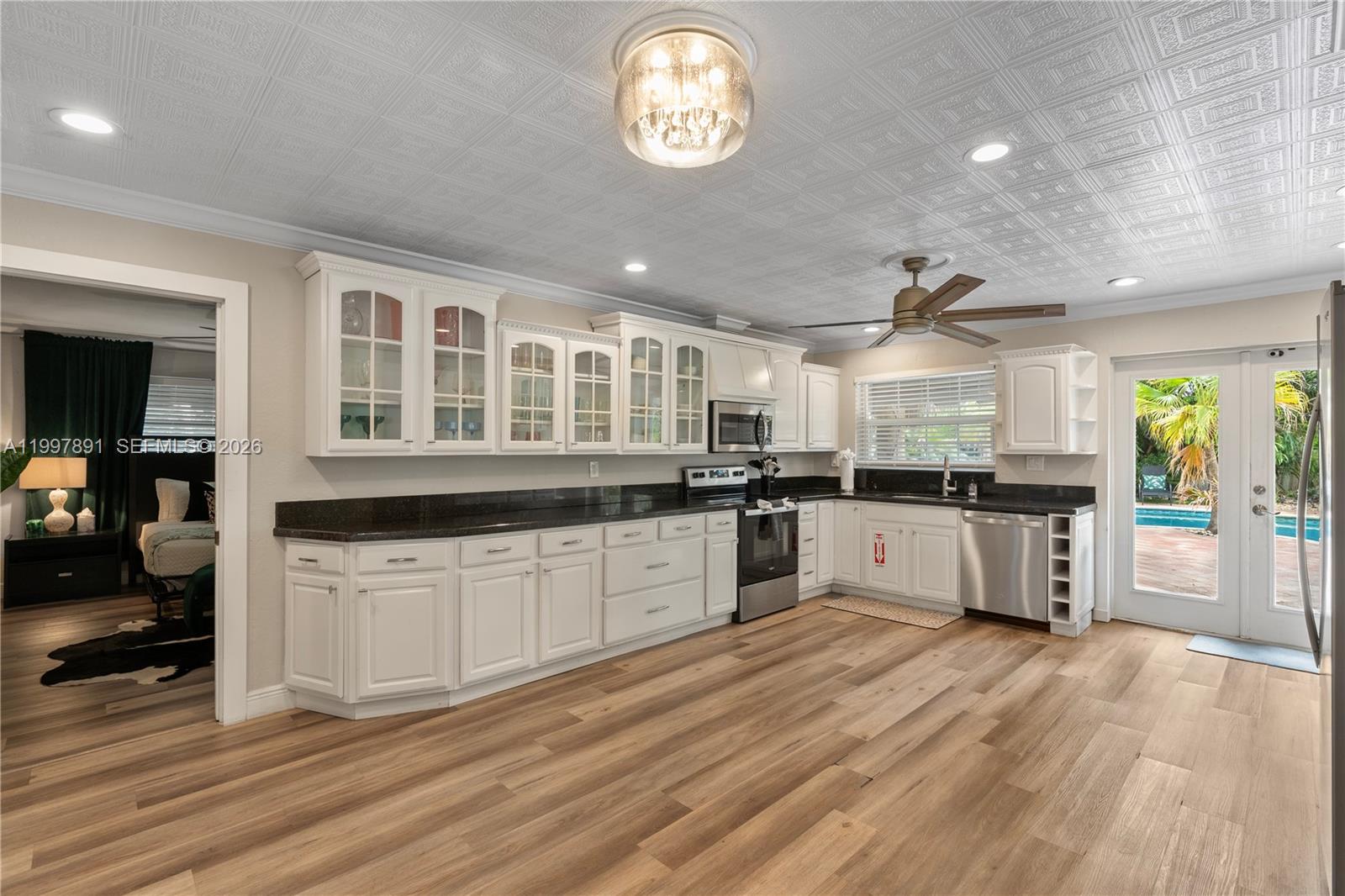 1652 NE 39th Street