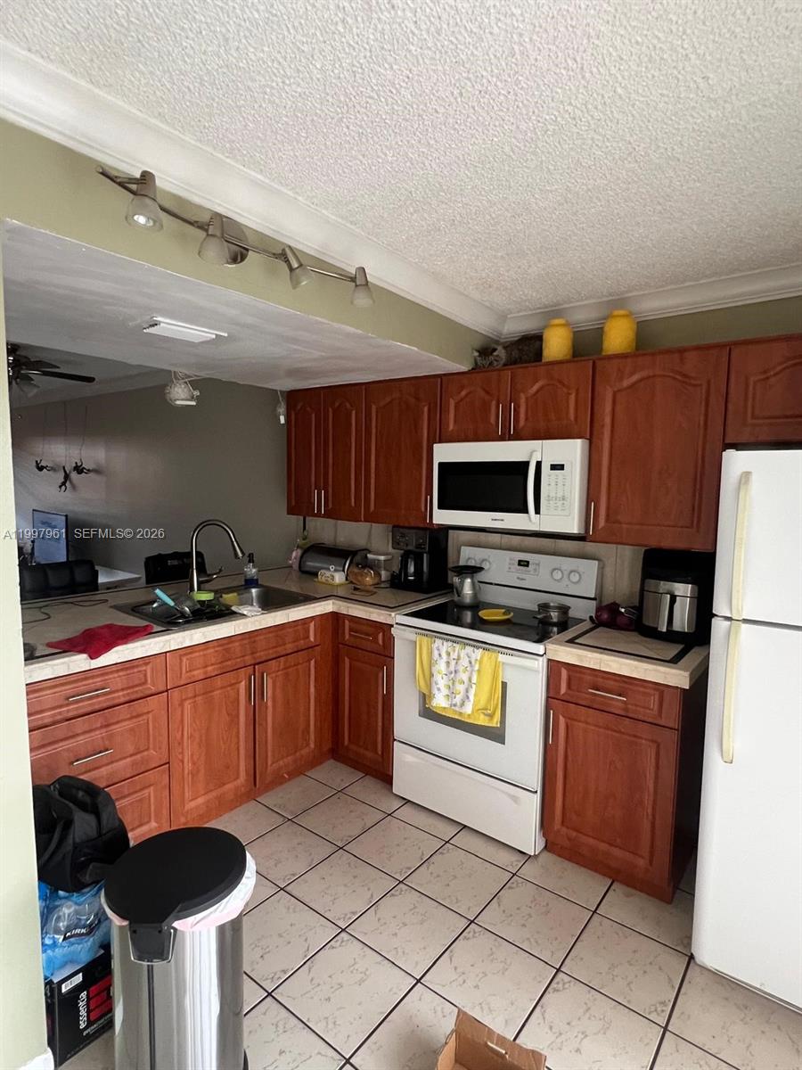 1298 W 51st Place
