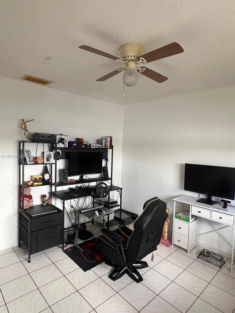 1298 W 51st Place