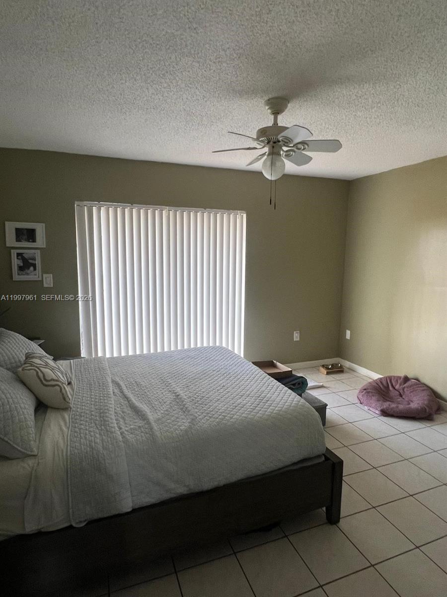 1298 W 51st Place