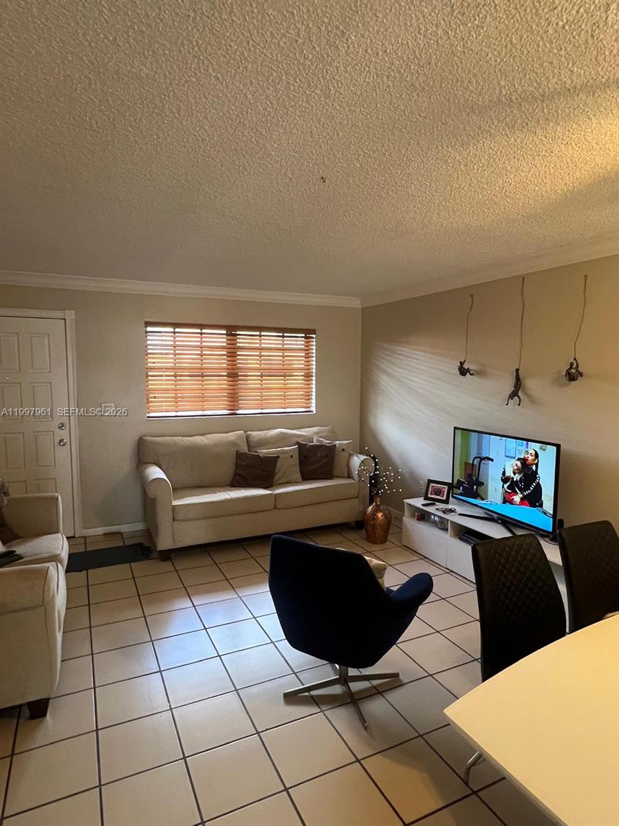 1298 W 51st Place