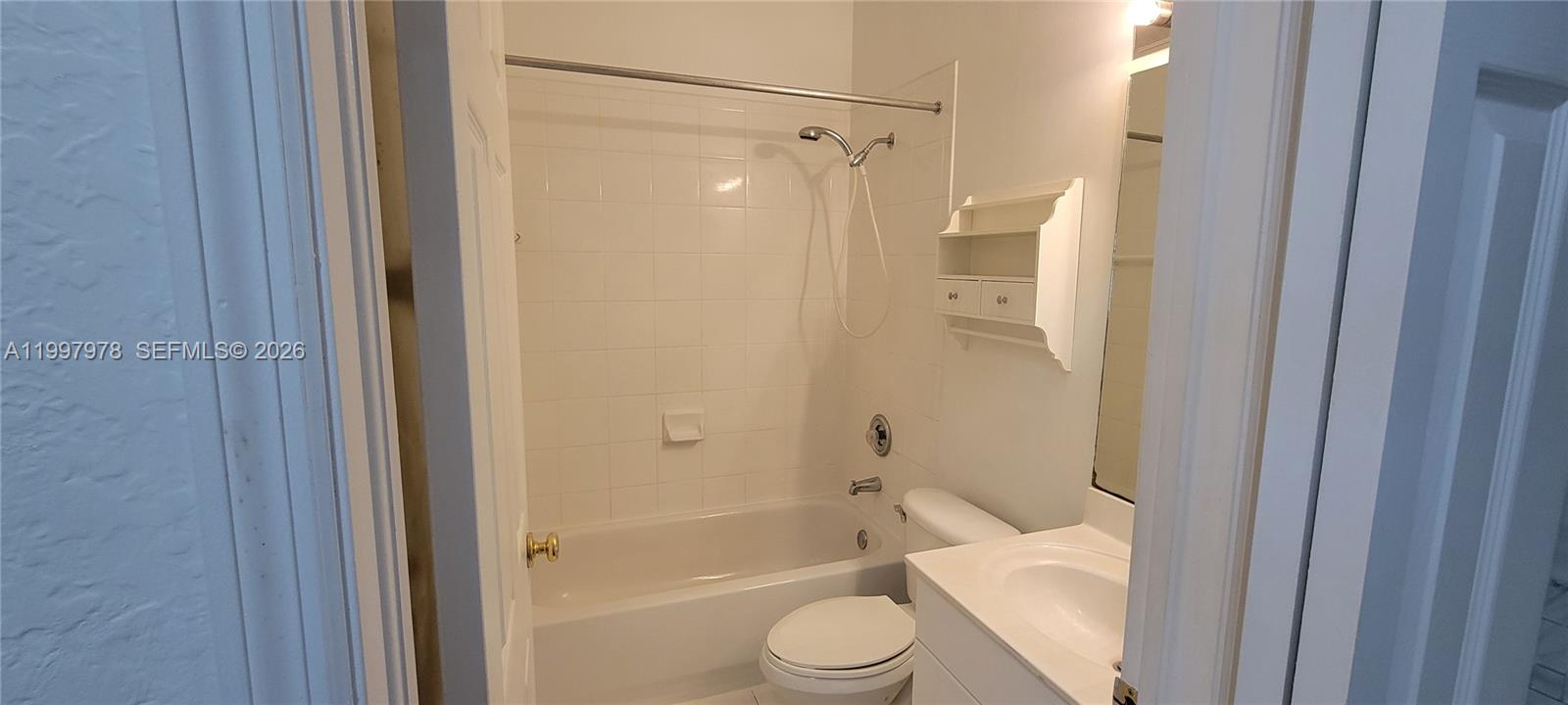 5640 NW 115th Court